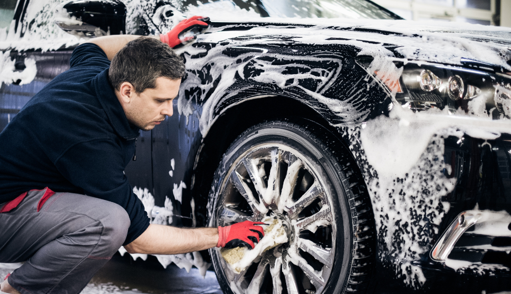 4 Common Car Cleaning Mistakes